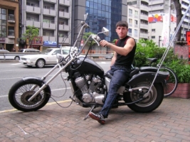 Исмаилов Вусал на мотоцикле