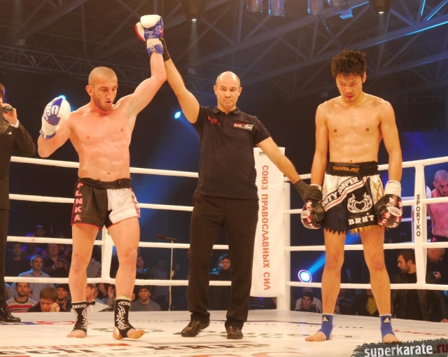 Джабар Аскеров победил японского бойца Йосихиро Сато
