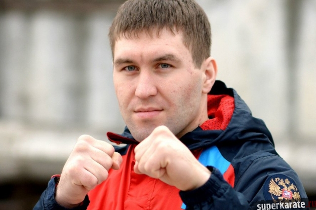 Денис Кухарев - четырехкратный Чемпион мира по ката