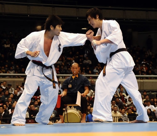Masanaga Nakamura vs. Yuta Takahashi