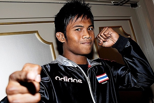 Баукав Пор. Прамук победил в финале Thai Fight 2011
