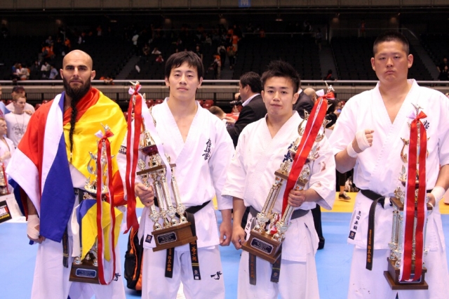 Призеры 5 Чемпионата мира по киокушинкай каратэ