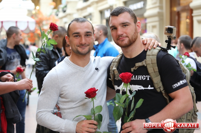 Болгарские каратисты возложили цветы к Вечному огню на Красной Площади