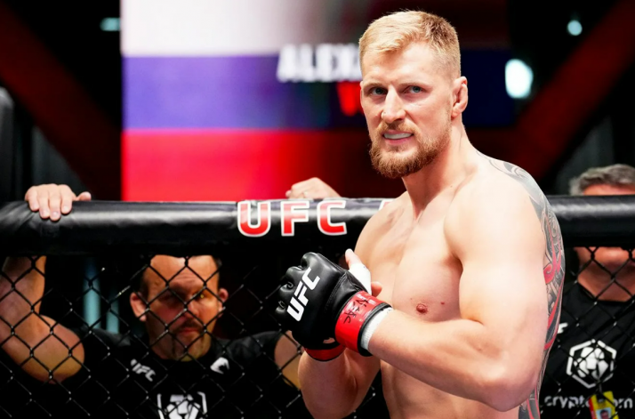 Волков планирует провести бой в UFC в начале 2024 года