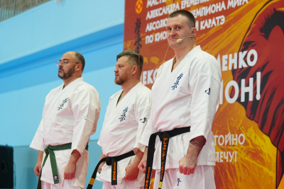 Абсолютный чемпион мира Александр Еременко посетил Владивосток
