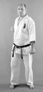 Seiken mae gedan barai. Kyokushinkai karate.