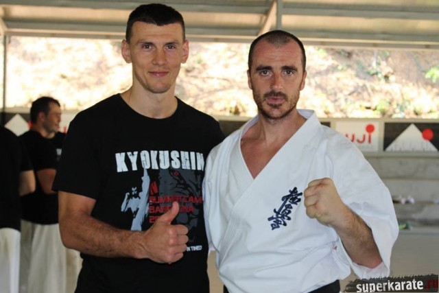 Дмитрий Савельев в Испании провел тренировки по кумитэ и познакомил участников с профессиональной лигой WFKO