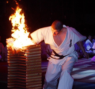 Огненное тамэшивари