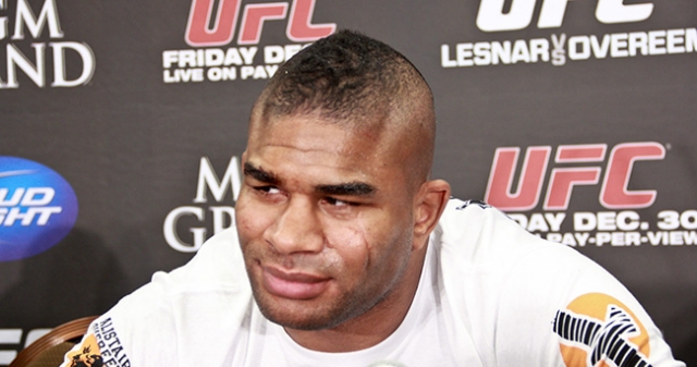 «Разрушитель» подал заявку на допуск к турниру UFC 146