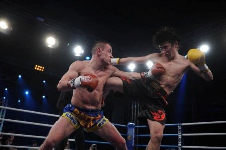 W5 Fighter: супер-бой Саша Йованович vs Юрий Жуковский