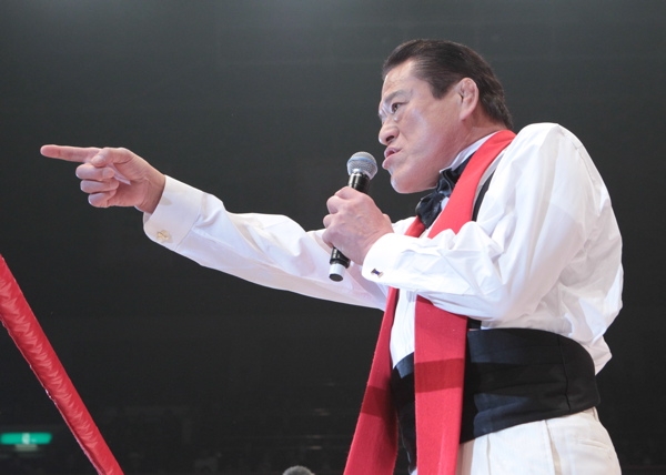 Мирко Кро Коп побеждает в Токио, или смотрите японский цирк