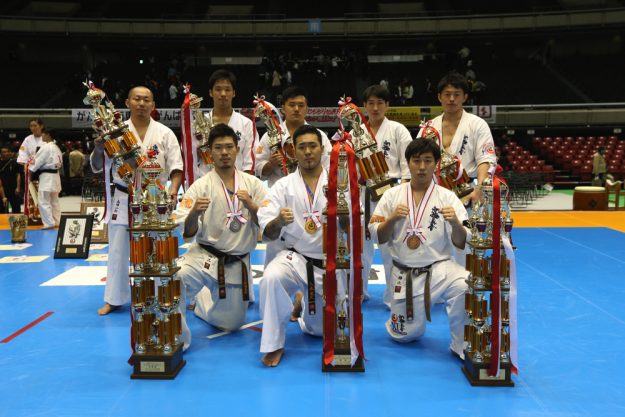 Результаты 48 Абсолютного чемпионата Японии по шинкиокушинкай каратэ