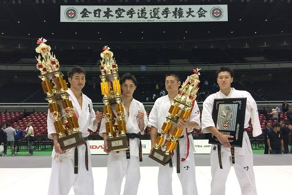 Результаты 49-ого Чемпионата Японии по киокушинкай в абсолютной категории