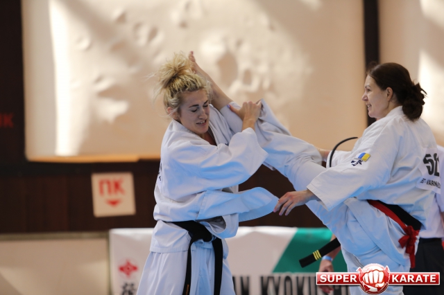 Видео женских боев за 3 место на 32-м Чемпионате Европы по киокушинкай