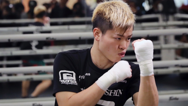 Японские бойцы победили тайских чемпионов на турнире Rise. Видео
