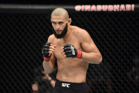 Бой Хамзата Чимаева вновь сорван из-за коронавируса