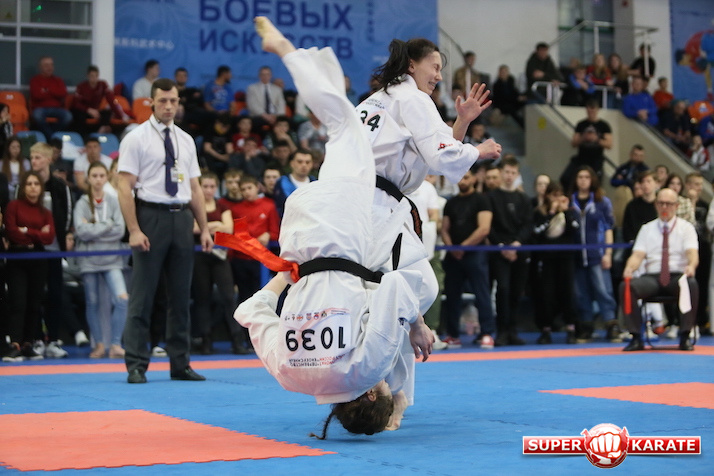 Алина Полищук - Наталья Коновалова