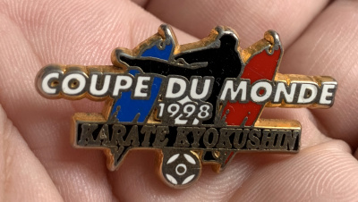 1998 Coupe du Monde Karate Kyokushin или большая история одного маленького значка