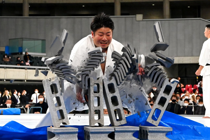 Кёхэй Аджима