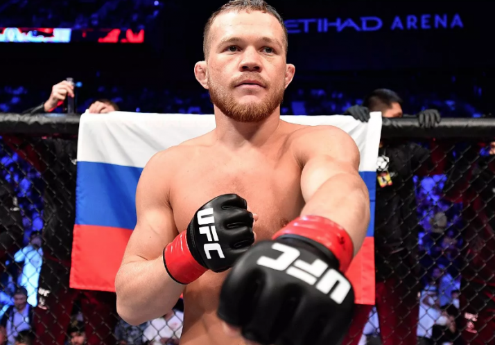 Глава UFC: российские бойцы будут выходить в октагон с флагом России, плевать, если вас это задевает