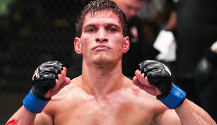 Евлоев объяснил успех в UFC: «Русские бухают как сумасшедшие, а мы – мусульмане»