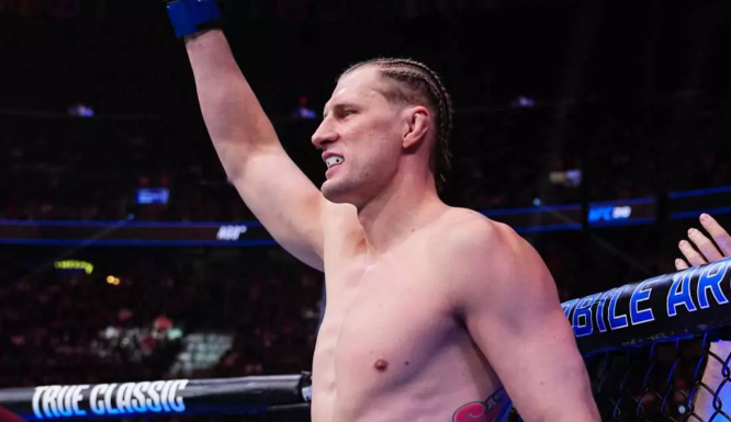 Александр Волков дал согласие на бой, заявил Жаилтон Алмейда