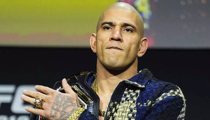 Алекс Перейра отреагировал на слухи об его уходе из UFC