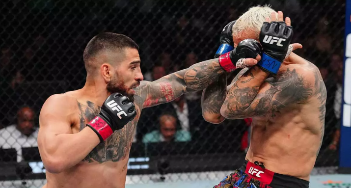 UFC 317: Топурия нокаутировал Оливейру и стал чемпионом (ВИДЕО)