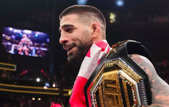 Топурия обошел Махачева во всех рейтингах UFC