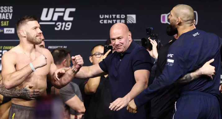 Дрикус Дю Плесси vs Хамзат Чимаев. Что бойцы говорили перед боем