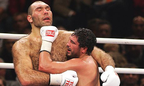 17 лет назад Николай Валуев во второй раз победил Джона Руиза и вернул титул чемпиона