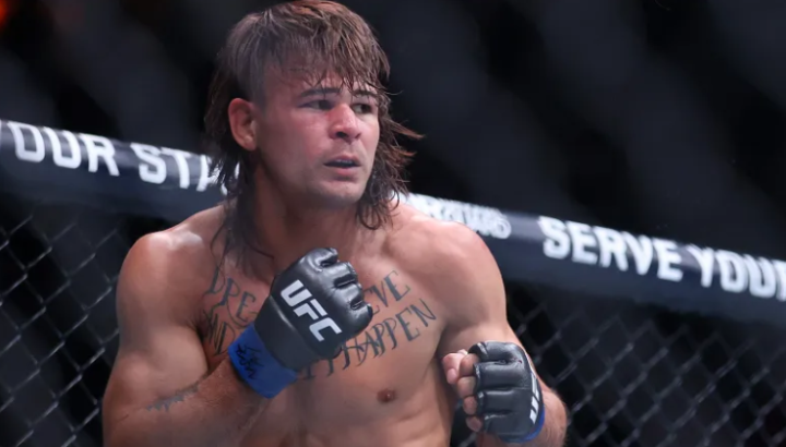 Лопес одержал победу над Силвой ТКО в главном бою UFC Noche (ВИДЕО)