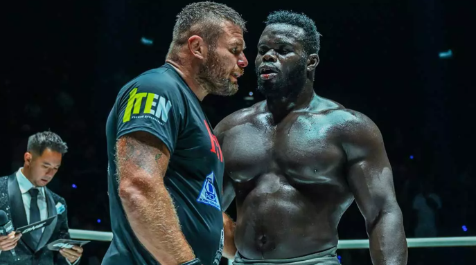 Реванш Анатолия Малыхина и Умара Кейна отменен