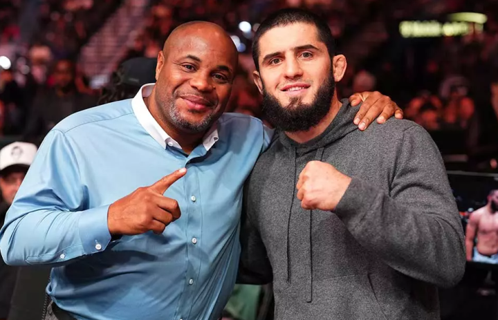 Легенда UFC отправил детей в Дагестан по требованию Махачева