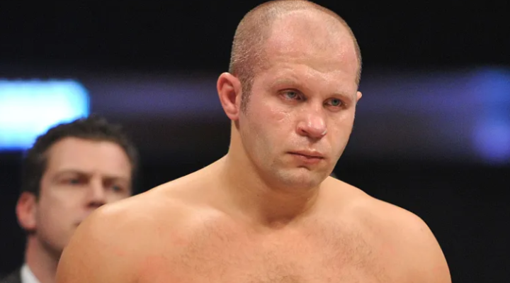 Роган объяснил, почему UFC не подписал Емельяненко: «Интересы Федора представляли персонажи бандитского вида»